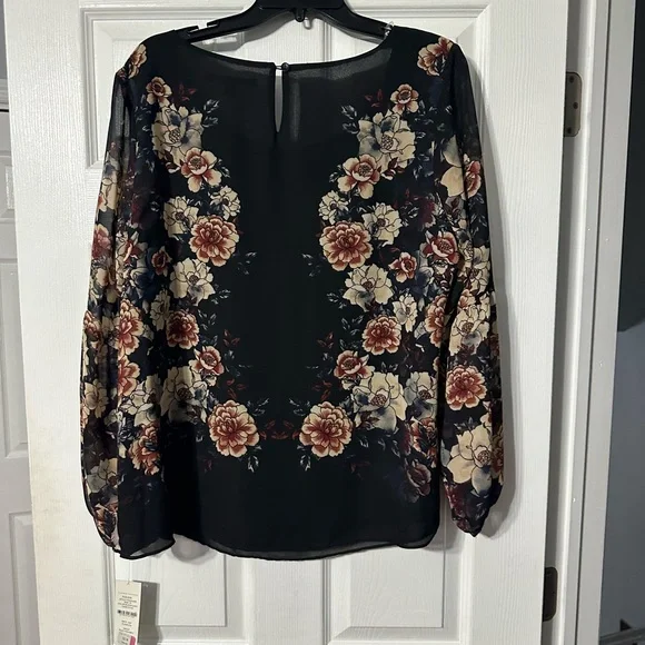 NWT Valerie Stevens Plus Floral Blouse - Picture 8 of 16